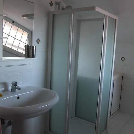 Apartment Silvia *